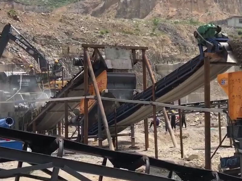 新疆碎石機生產線現(xiàn)場